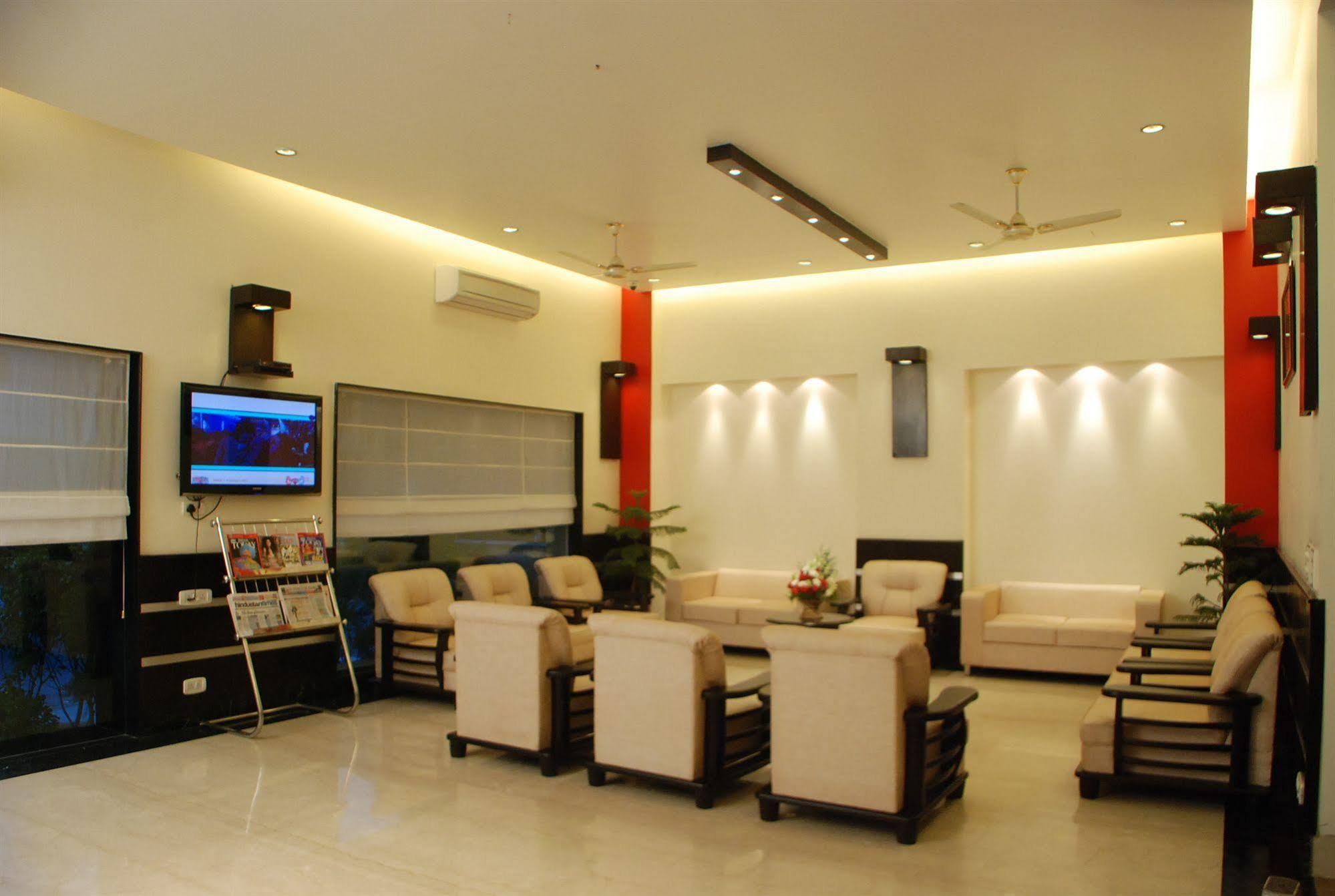 Hotel Meridian Plaza New Delhi Extérieur photo
